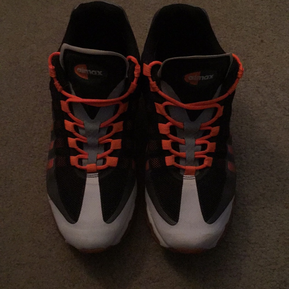 Air max 95+ bb “bright crimson”